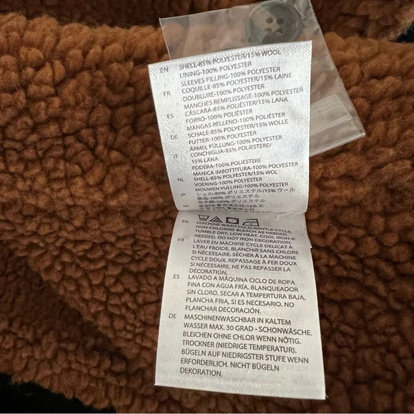 Brixton Sherpa Jacket Nouvelle Coat Lined Size Medium Black/Brown Button Closure - Picture 11 of 13